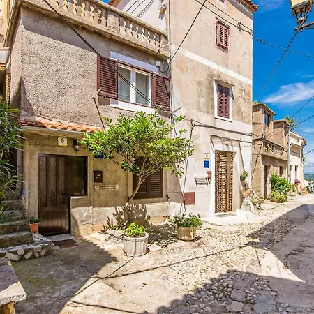 Apartment Beautiful In With Wifi Vrbnik