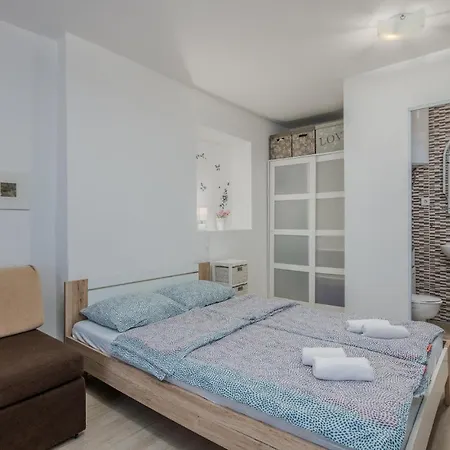 Beautiful In With Wifi Apartment Vrbnik