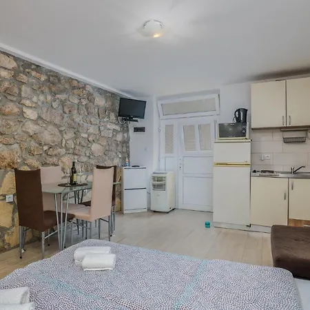 Beautiful In With Wifi Vrbnik