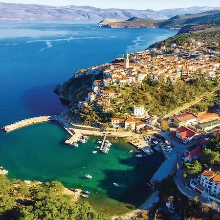 Apartment Beautiful In With Wifi Vrbnik